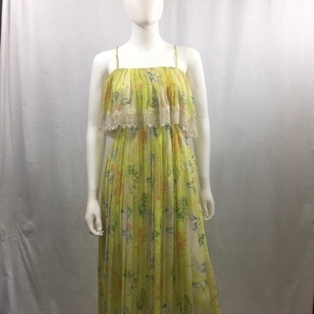 UEC Floral chiffon maxi dress Kimchi Blue xS